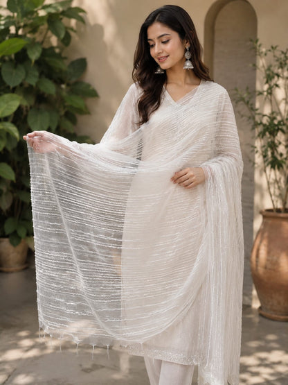 Elegant White Textured Net Dupatta with Delicate Fringed Edges