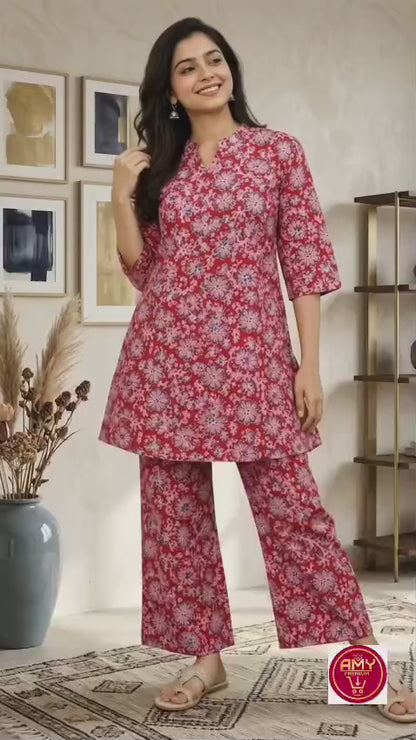 Women' Red & Pink Floral Printed Pure Cotton Short Tunic Kurta with Pant Co-ord Set (2-Piece Set)
